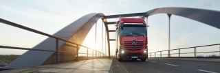 Avec l’Actros L, Mercedes-Benz Trucks pose de nouveaux jalons dans le segment premium pour le transport long-courrier